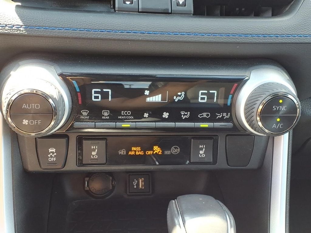 2023 Toyota RAV4 XSE - Photo 22