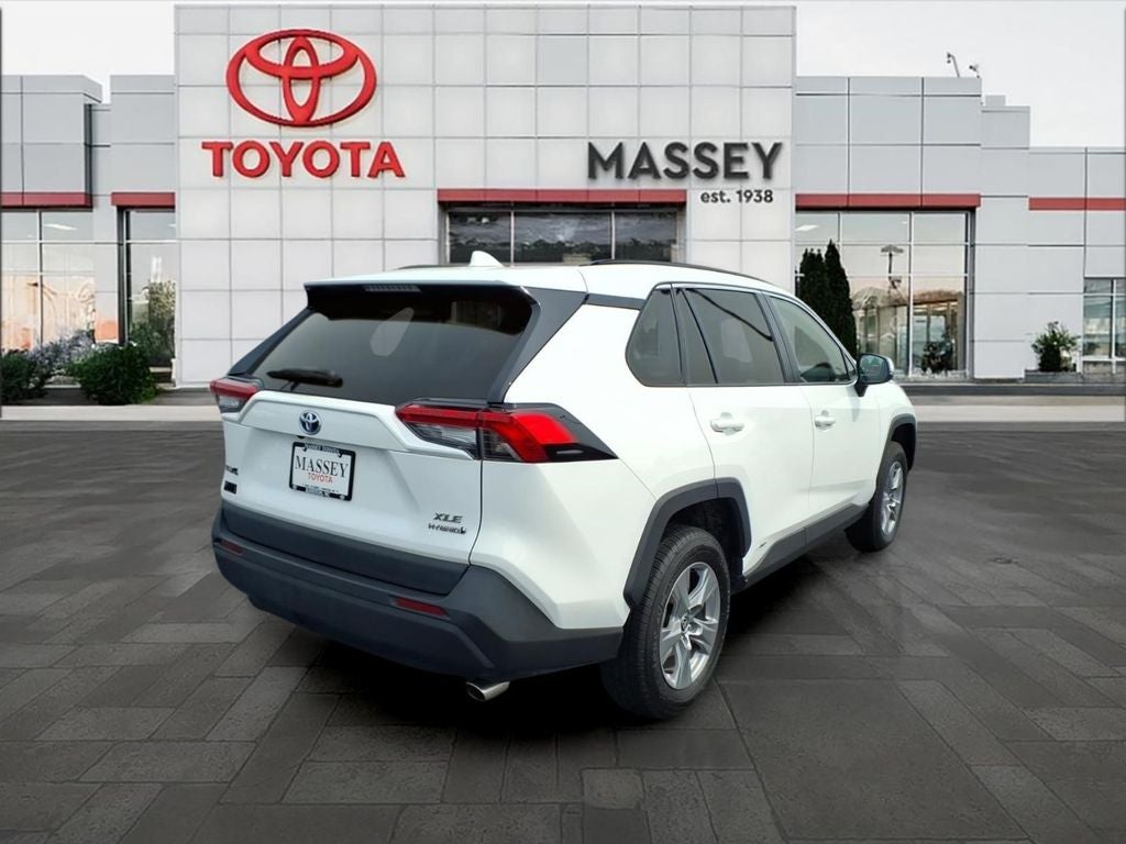2022 Toyota RAV4 Hybrid XLE