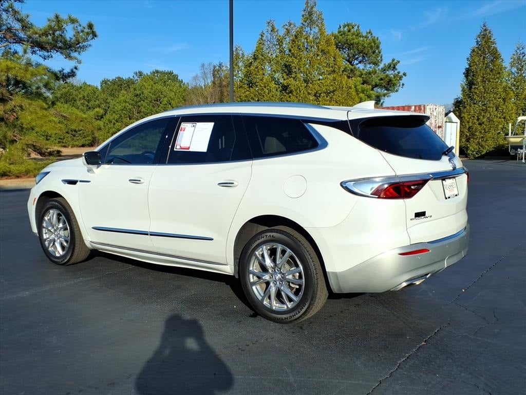 2023 Buick Enclave Essence