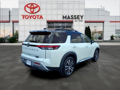 2024 Nissan Pathfinder Platinum