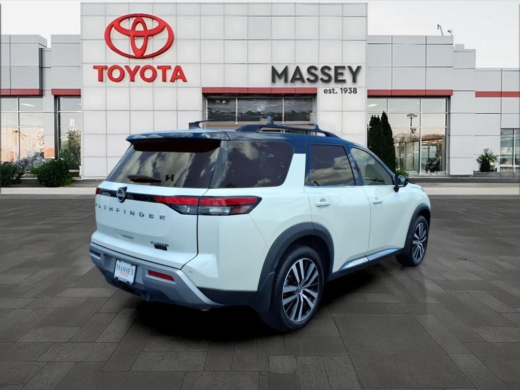 2024 Nissan Pathfinder Platinum