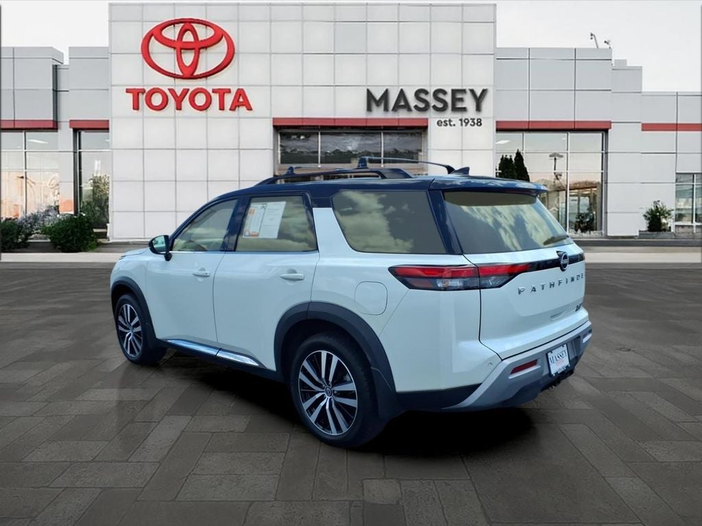 2024 Nissan Pathfinder Platinum