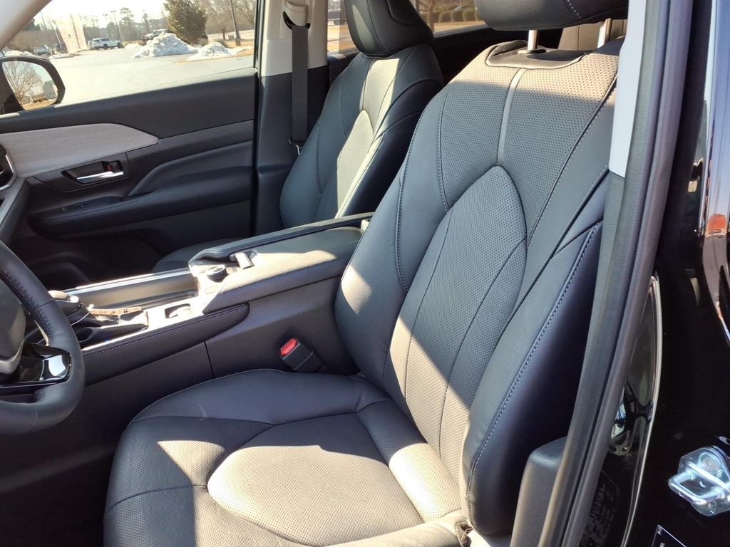 2025 Toyota Grand Highlander Platinum