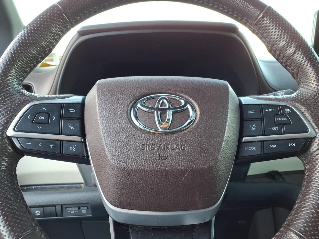 2022 Toyota Sienna Platinum 7 Passenger