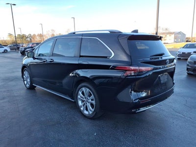 2022 Toyota Sienna Platinum 7 Passenger