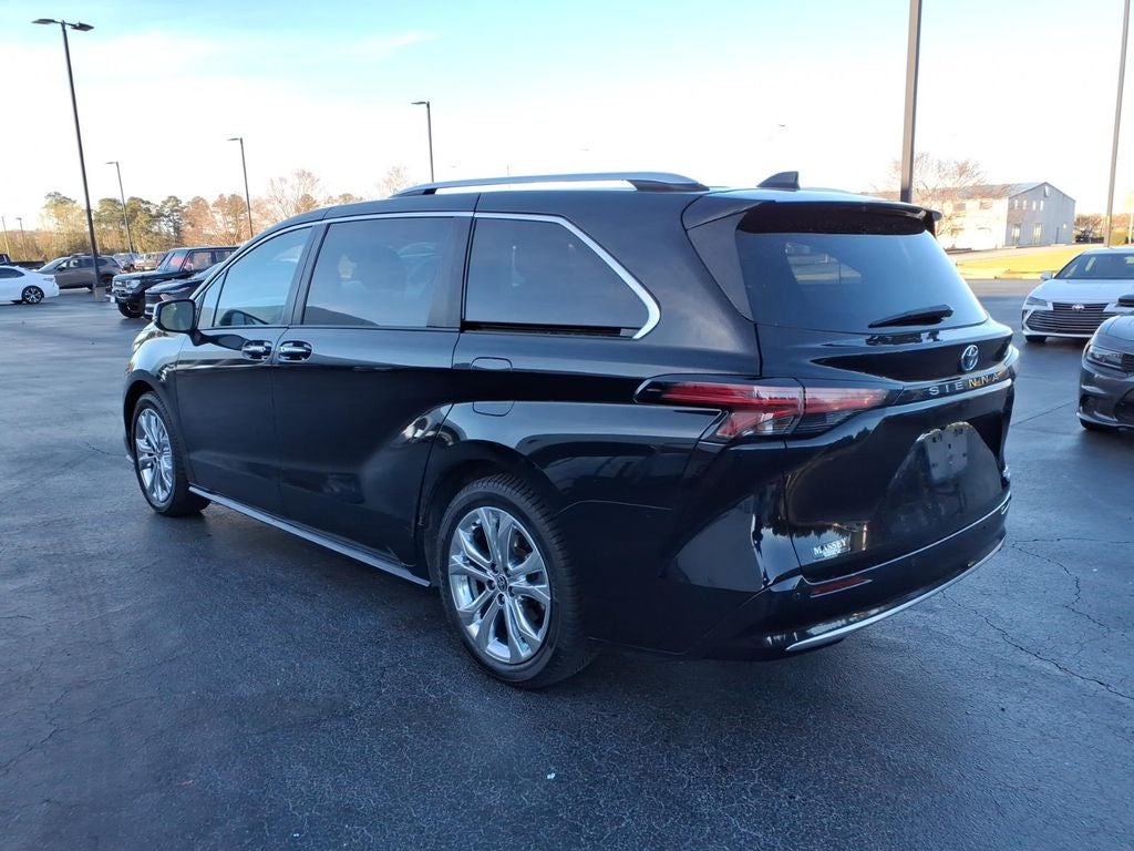 2022 Toyota Sienna Platinum 7 Passenger