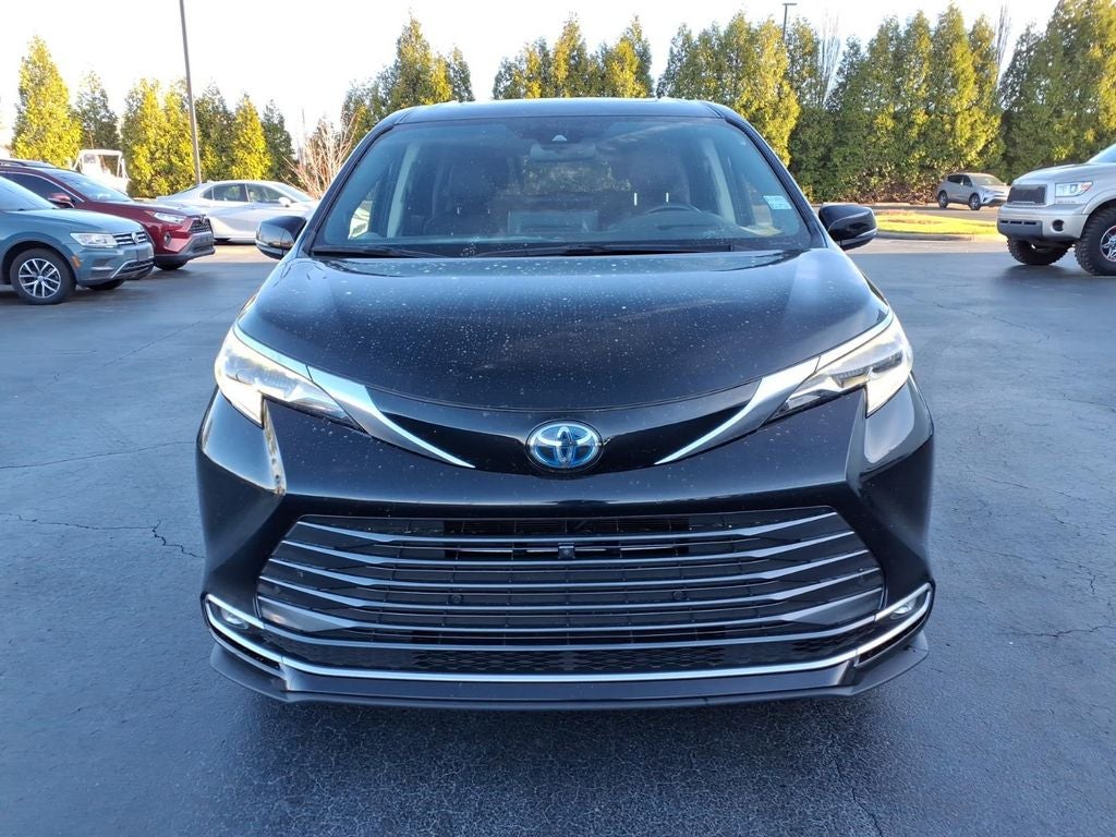 2022 Toyota Sienna Platinum 7 Passenger