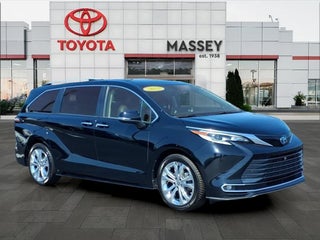 2022 Toyota Sienna Platinum 7 Passenger