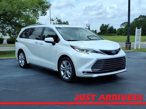 2022 Toyota Sienna Platinum 7 Passenger