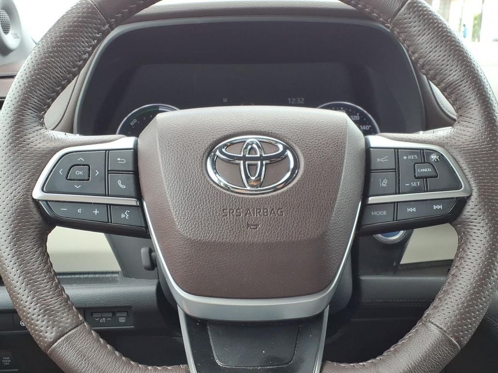 2022 Toyota Sienna Platinum 7 Passenger