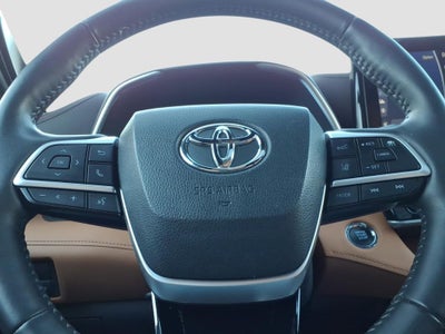 2022 Toyota Highlander Platinum