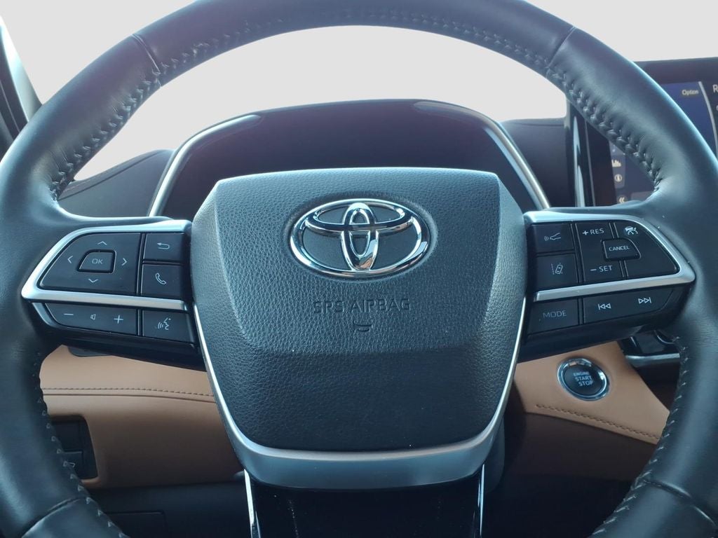 2022 Toyota Highlander Platinum