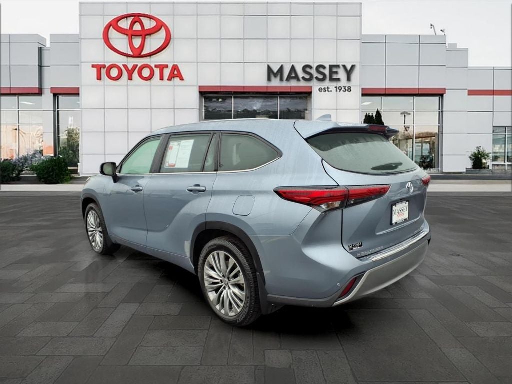2022 Toyota Highlander Platinum