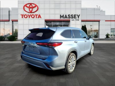 2022 Toyota Highlander Platinum