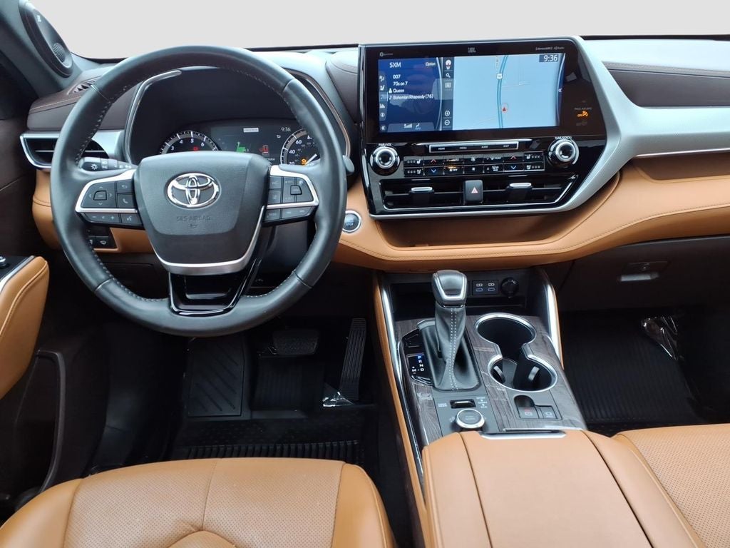 2022 Toyota Highlander Platinum