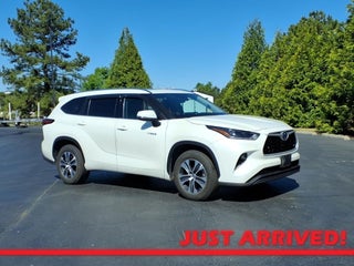2021 Toyota Highlander Hybrid XLE
