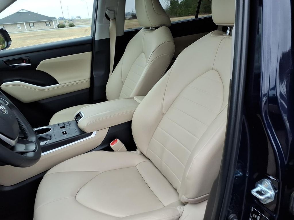 2024 Toyota Highlander Hybrid XLE