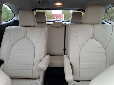 2024 Toyota Highlander Hybrid XLE