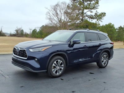 2024 Toyota Highlander Hybrid XLE