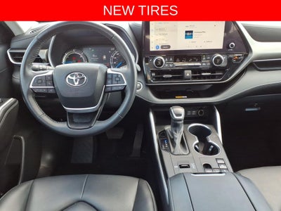 2024 Toyota Highlander Hybrid XLE