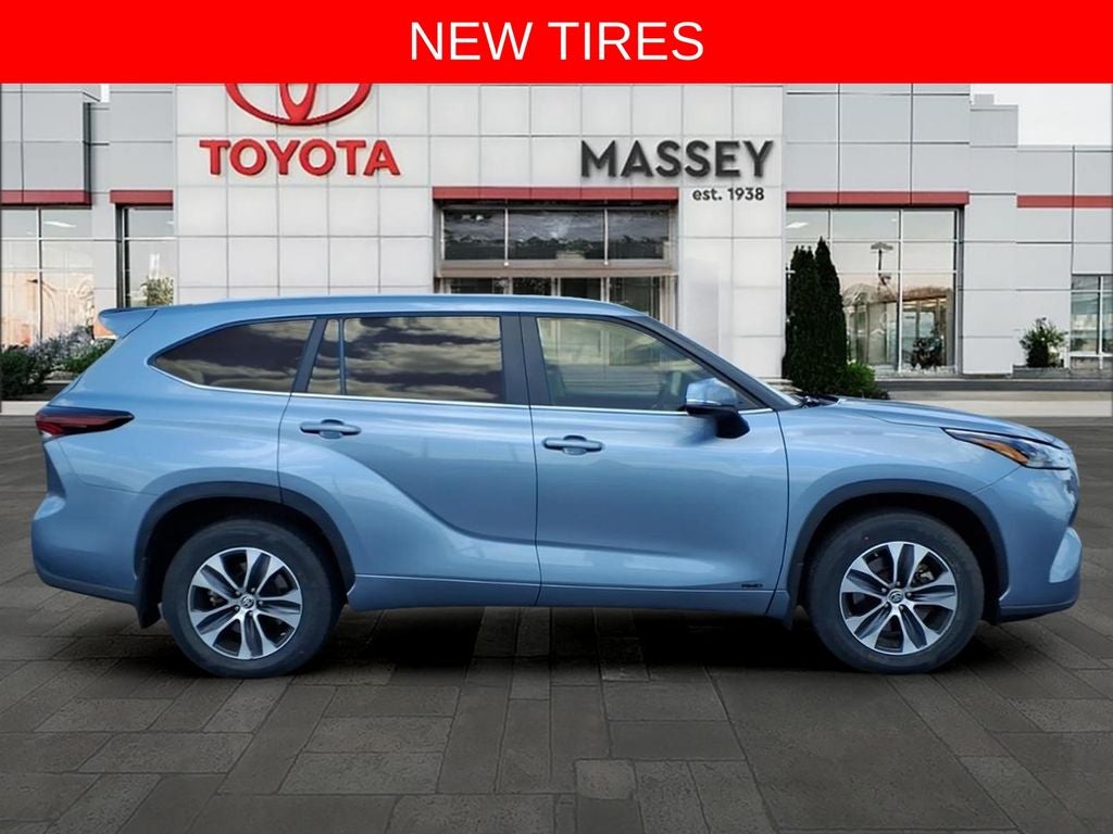 2024 Toyota Highlander Hybrid XLE
