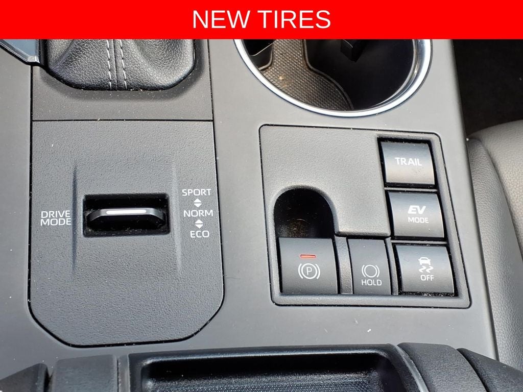 2024 Toyota Highlander Hybrid XLE