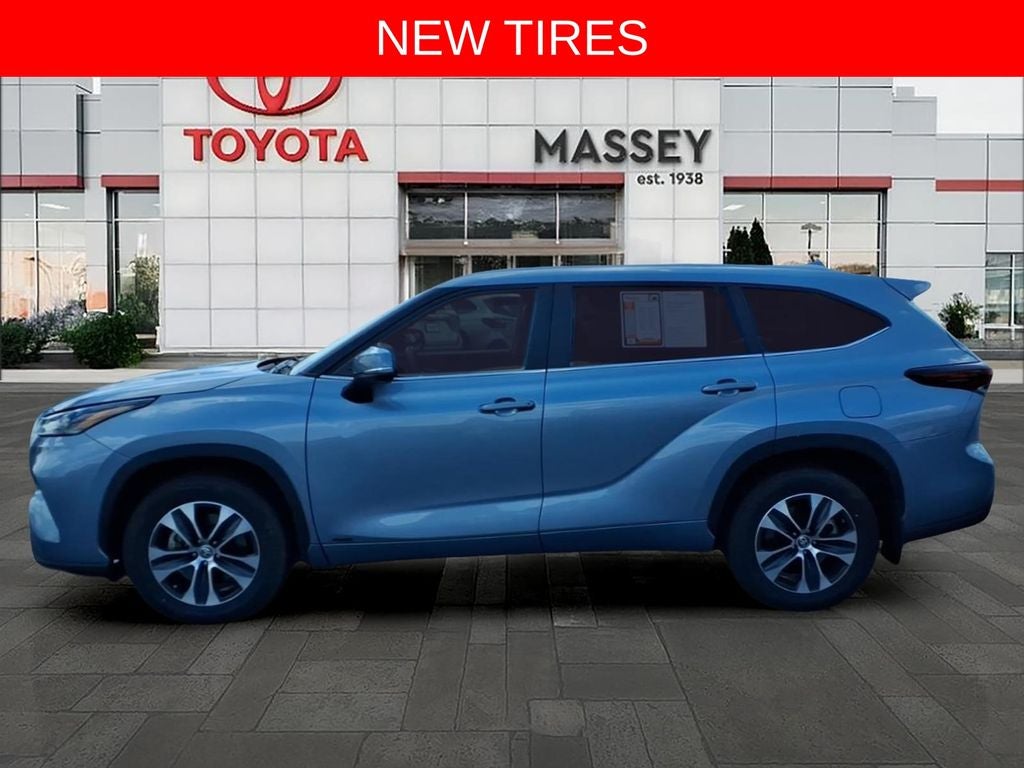 2024 Toyota Highlander Hybrid XLE