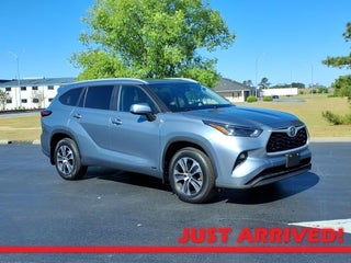 2024 Toyota Highlander Hybrid XLE