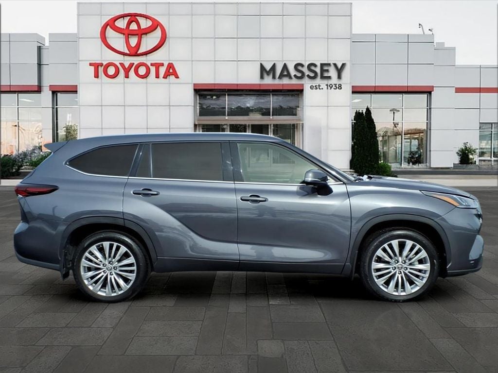 2024 Toyota Highlander Platinum