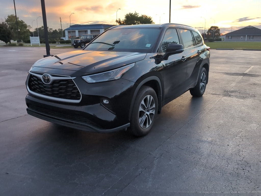 2024 Toyota Highlander XLE