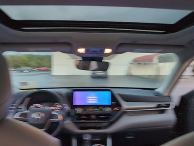2024 Toyota Highlander XLE