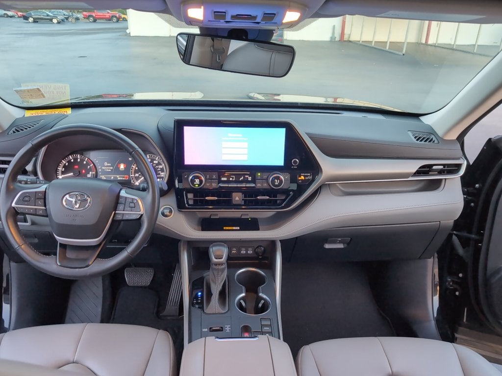 2024 Toyota Highlander XLE
