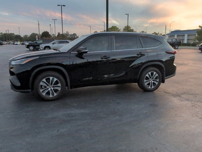 2024 Toyota Highlander XLE