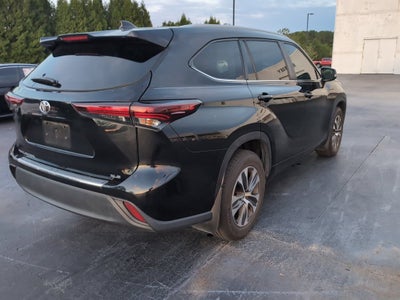 2024 Toyota Highlander XLE