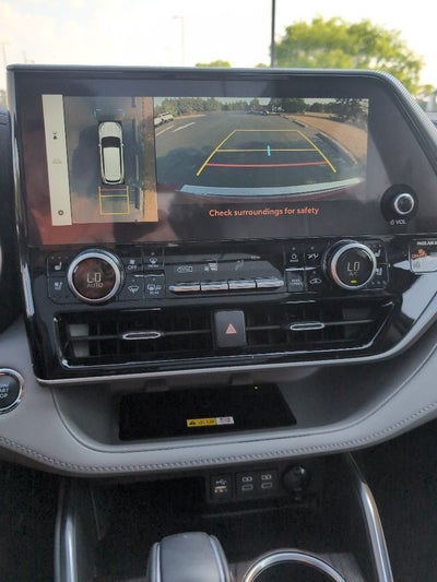 2023 Toyota Highlander Platinum