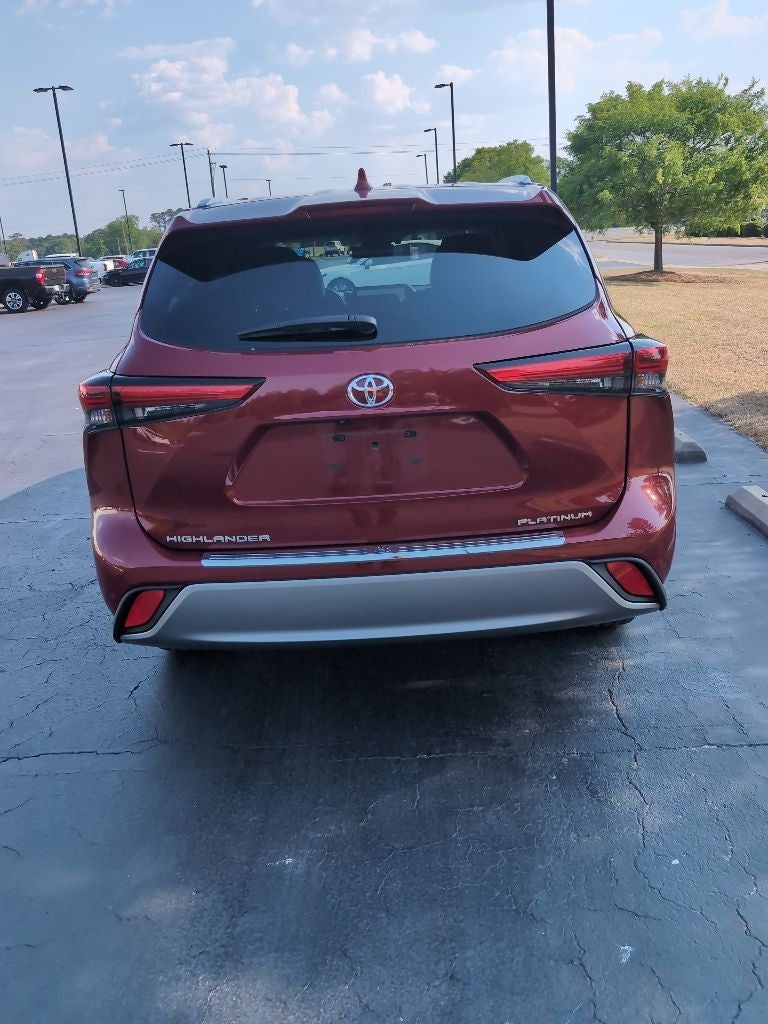 2023 Toyota Highlander Platinum