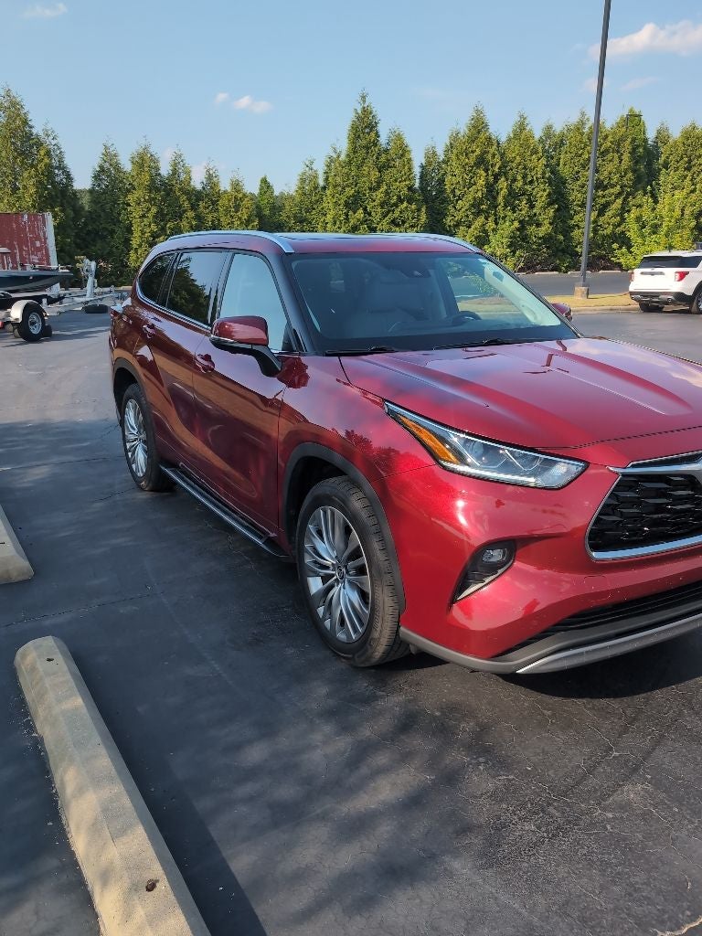 2023 Toyota Highlander Platinum