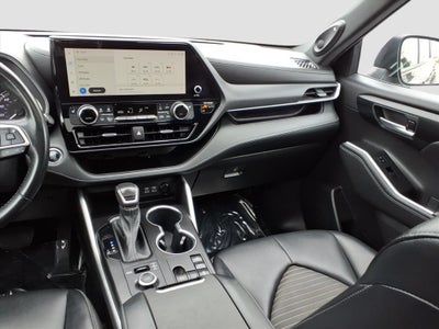 2023 Toyota Highlander XSE