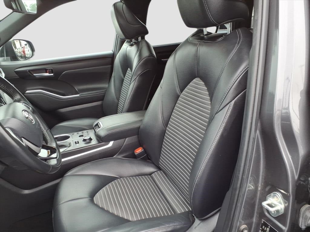 2023 Toyota Highlander XSE