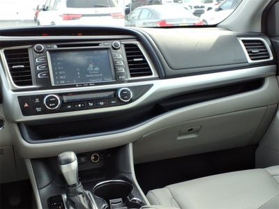 2017 Toyota Highlander Base
