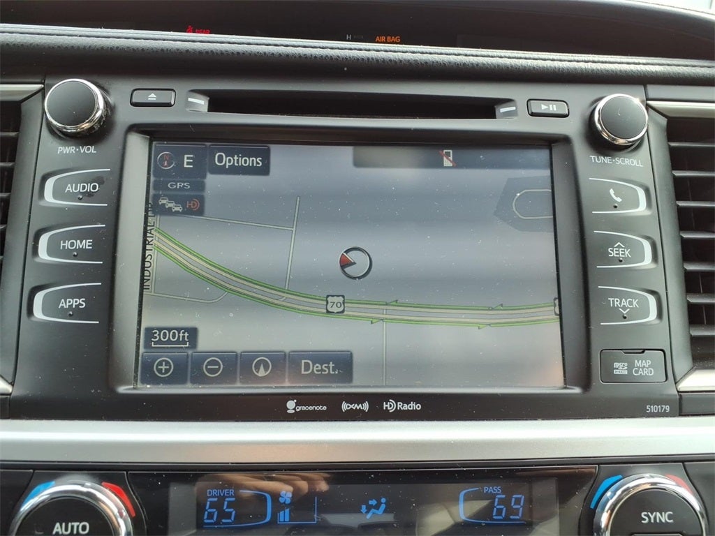 2017 Toyota Highlander Base