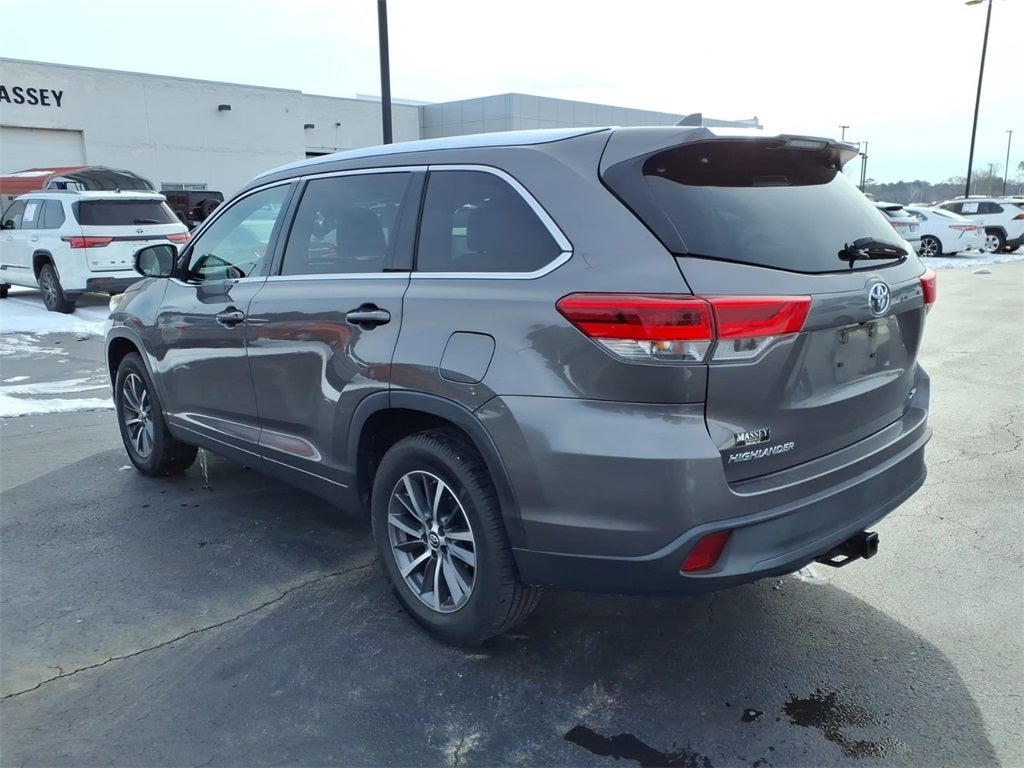 2017 Toyota Highlander Base