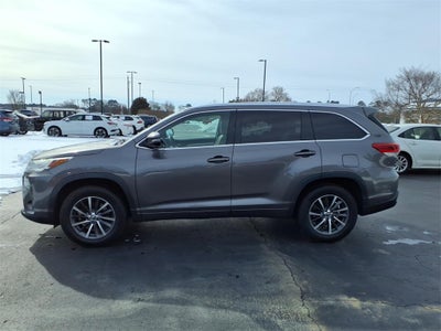 2017 Toyota Highlander Base