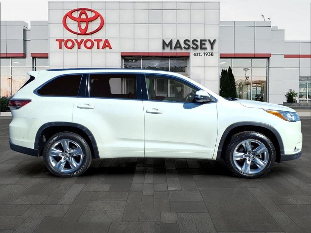 Used 2016 Toyota Highlander Limited with VIN 5TDYKRFH4GS131454 for sale in Kinston, NC