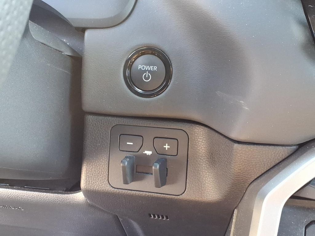 2025 Toyota Tundra Hybrid Platinum