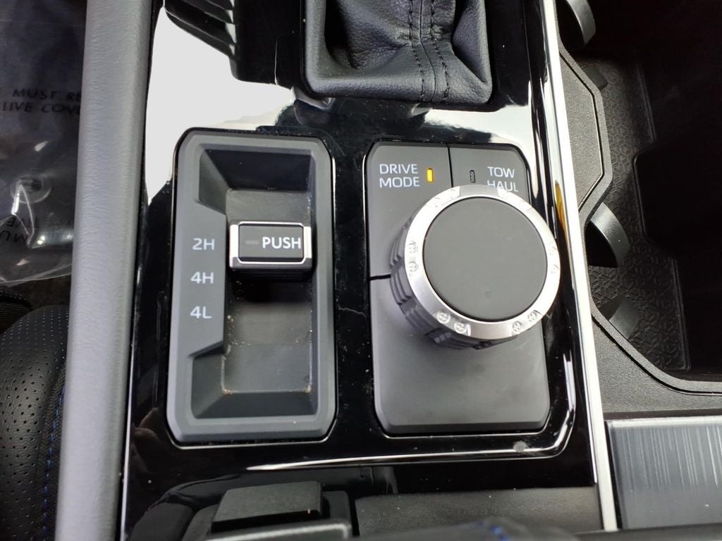 2025 Toyota Tundra Platinum - Photo 29