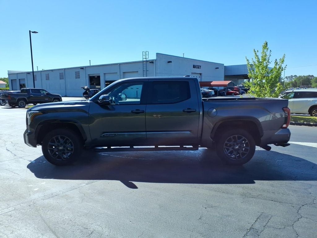 2025 Toyota Tundra Hybrid Platinum