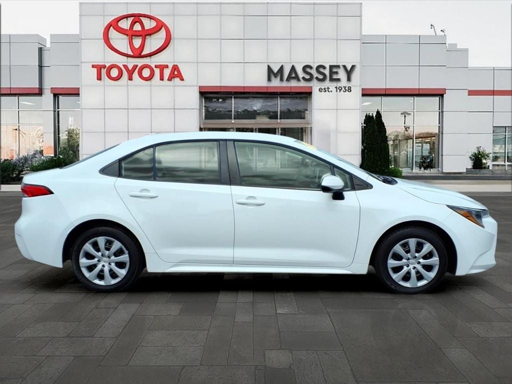 Used 2021 Toyota Corolla LE with VIN 5YFEPMAE4MP263977 for sale in Kinston, NC