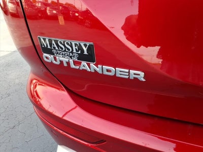 2024 Mitsubishi Outlander SE