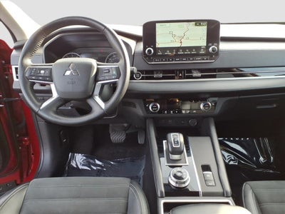 2024 Mitsubishi Outlander SE